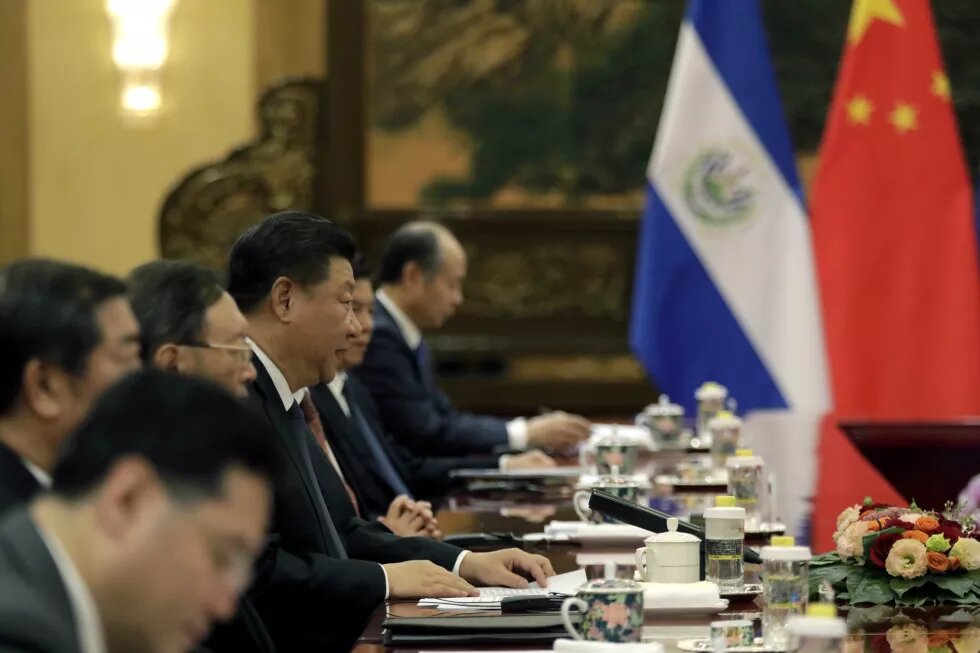 Staatsbesuch: Präsident von El Salvador in China